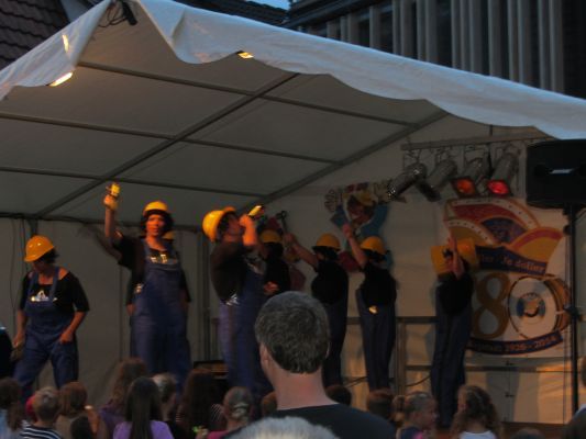 Strassen-_und_Hoffest 2014_043.jpg